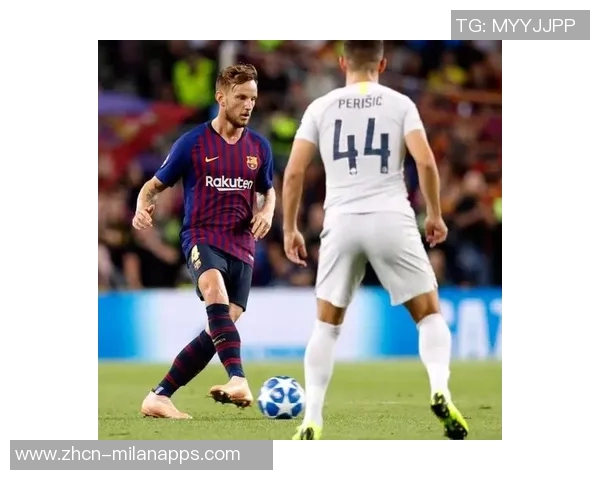 拉菲尼亚在社交媒体上向阿尔巴致敬表达曾共战的荣幸与感激之情 拉菲尼亚在社交媒体上向阿尔巴致敬表达曾共战的荣幸与感激之情