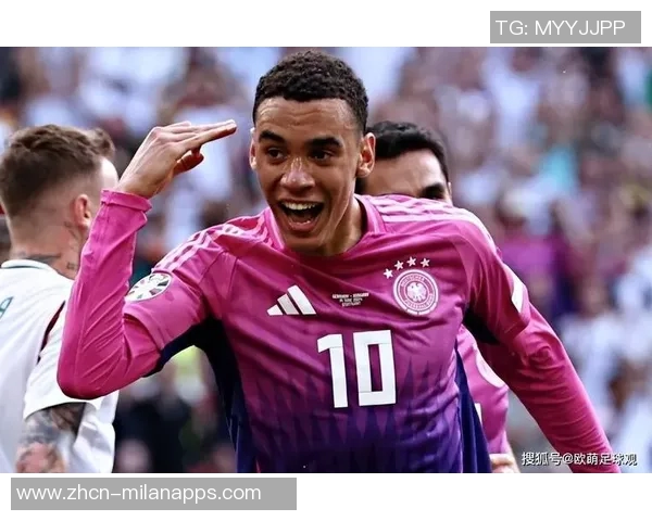 穆西亚拉积极恢复训练计划12月重返赛场状态